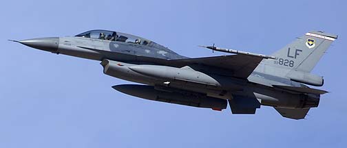 General Dynamics F-16B Block 20 Fighting Falcon 93-0828 at Luke AFB, December 10, 2013